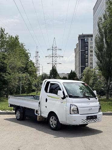 bud e9: Легкий грузовик, Hyundai, Стандарт, 2 т, Б/у — 3
