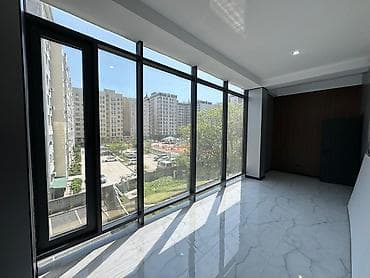 open space: Аренда офисов, 240 м², В бизнес центре, С видом на горы, 1 линия, С оборудованием — 2