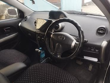 sprinter 315: Toyota Ist: 2002 г., 1.5 л, Автомат, Бензин, Хэтчбэк — 6