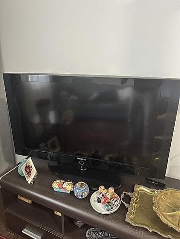Samsung LE40A330J1 (модель LE40A330J1XCS) — 40" ЖК‑телевизор НЕ — 1