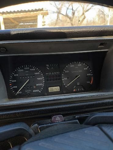 тез арада: Volkswagen Golf: 1991 г., Кол менен иштөөчү, Хетчбек — 5