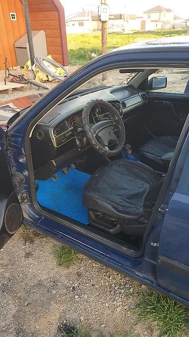 volkswagen venta: Volkswagen Vento: 1996 г., 1.8 л, Механика, Бензин, Седан — 5