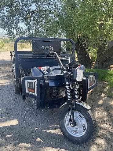 lexus rc 350: Легкий грузовик, 2 т, Б/у — 1