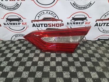 дом на выходные: Другой вид стоп-сигнала Toyota 2018 г., Новый, Аналог — 1