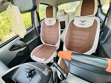 Унаа сатуу: Toyota Aygo: 2007 г., 1 л, Кол менен иштөөчү, Бензин, Хетчбек — 8