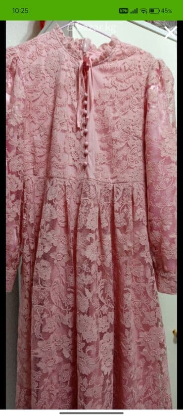 миди платье: Вечернее платье, Длинная модель, С рукавами, Стандарт — 1