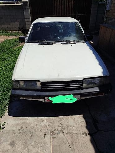 Mazda 626: 1986 г., 2 л, Кол менен иштөөчү, Бензин, Седан — 2