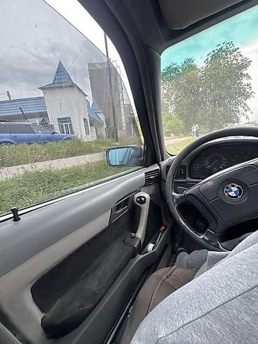 мотоблок сатылат: BMW 5 series: 1992 г., 2.5 л, Кол менен иштөөчү, Бензин, Седан — 8