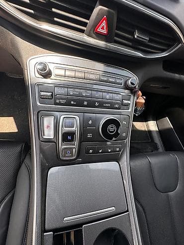 mini ev: Hyundai Santa Fe: 2022 г., 1.6 л, Гибрид, Кроссовер — 10