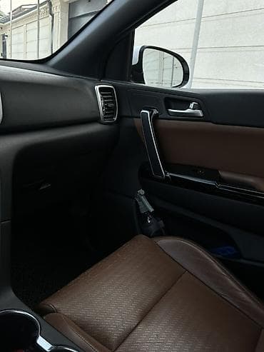 Продажа авто: Kia Sportage: 2016 г., 2 л, Автомат, Дизель, Кроссовер — 6