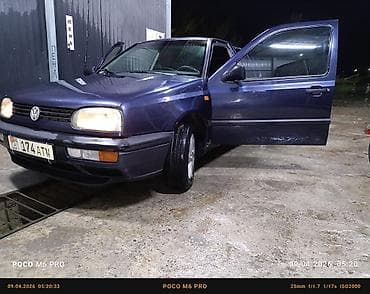 Volkswagen Golf: 1994 г., 1.8 л, Механика, Бензин, Хэтчбэк