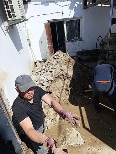 вынос строительный мусор: Услуги по вывозу и уборке строительного мусора, земли и бетона - — 2