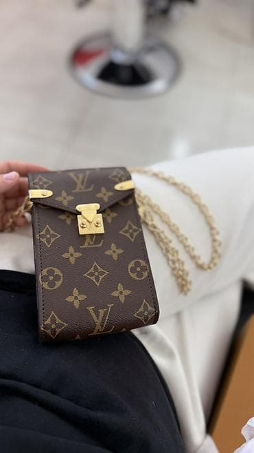 vuitton: Мини-сумка на цепочке Louis Vuitton - Формат: компактный — 3