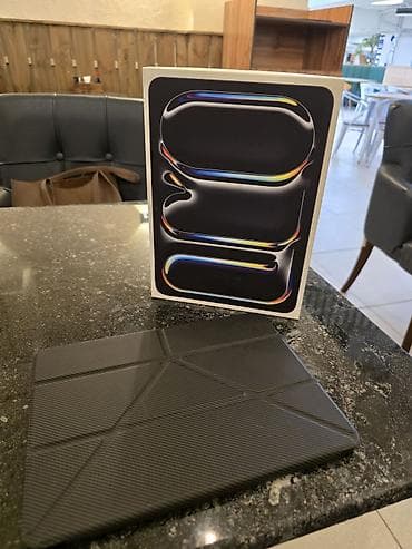 Планшеты: Планшет, Apple, память 512 ГБ, 11" - 12", Wi-Fi, Б/у, Классический цвет - Черный — 3