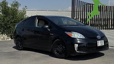 Toyota Prius: 2015 г., 1.8 л, Вариатор, Гибрид, Хетчбек
