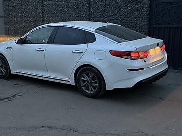 бампер е53: Kia K5: 2019 г., 2 л, Автомат, Бензин, Седан — 4