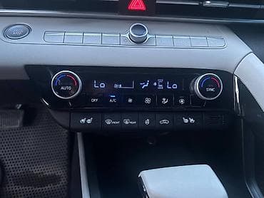 hundai accent: Hyundai Avante: 2023 г., 1.6 л, Вариатор, Бензин, Седан — 9