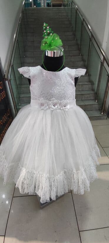 белые блузки больших размеров: Детское платье, цвет - Белый, Новый — 1