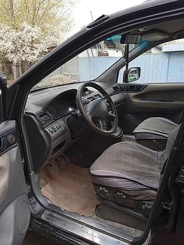 митсубиси спасе вагон: Mitsubishi Space Wagon: 1999 г., Минивэн — 4