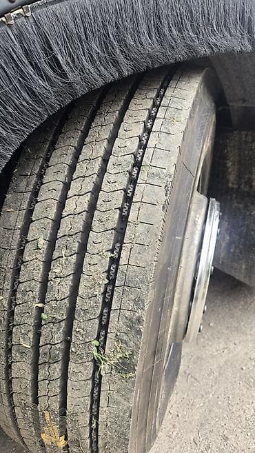 x elite: Тягач, Volvo, Без прицепа — 2