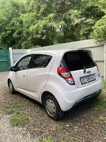 фиат уно: Chevrolet Spark: 2014 г., 0.9 л, Автомат, Бензин, Хэтчбэк — 3