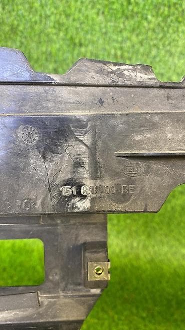 bmw x5 e70: Кронштейн фары правый BMW X5 E53 Кронштейн фары правой BMW X5 E53 — 5