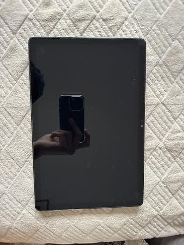 Планшеты: Планшет, Samsung, память 128 ГБ, 9" - 10", Wi-Fi, Б/у, Классический цвет - Серый — 1