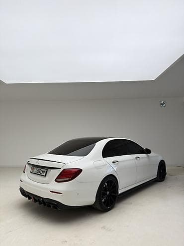 балон сешка: Mercedes-Benz E-класс AMG: 2018 г., 3 л, Автомат, Бензин, Седан — 4