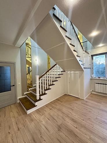 elegance stroy: Деревянная лестница Для дома, Вид дерева: Дуб, Форма лестницы: Много-маршевая, Стиль: Классический — 3