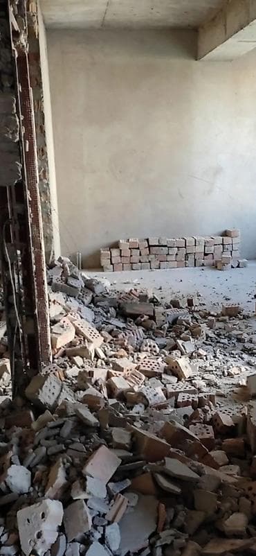 вывоз мусра: Демонтаж и вынос строительного мусора Профессионально выполним: - — 5