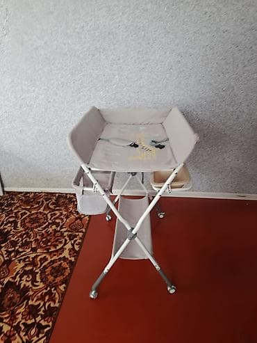 Мебель: Кровать двуспальная с матрасом почти в новом состоянии. ТЕЛЕФОН — 4