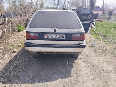 моно привазной: Volkswagen Passat Variant: 1992 г., Ручные, Бензин, Универсал — 5