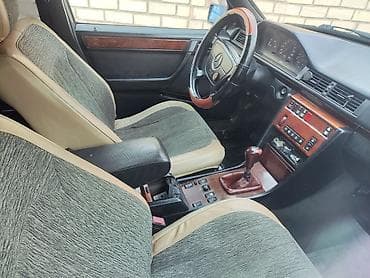 devo lasetti: Mercedes-Benz W124: 1995 г., 2 л, Автомат, Бензин, Универсал — 4