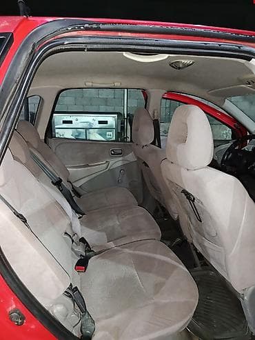 mini coper: Nissan Almera Tino: 2001 г., 1.8 л, Механика, Бензин, Хэтчбэк — 10