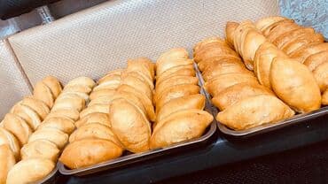 кухонный уголок сколько стоит: Домашние жареные пирожки - Свежая выпечка, золотистая корочка и — 3