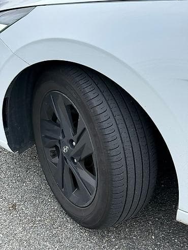 панель машины: Hyundai Avante: 2020 г., Автомат, Гибрид, Седан — 10