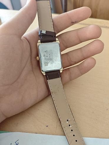 red center: За всех 1300 Skmei за 700 остальные по штучно 300 состояние хорошее — 6