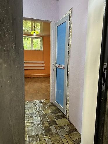 16000: Аламединский рынок Сдается 1х ком квартира гостиничного типа Этаж — 4