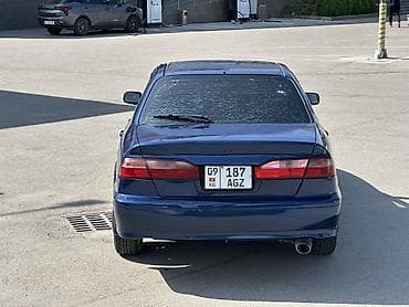 Honda Accord: 1999 г., 1.8 л, Автомат, Бензин, Седан
