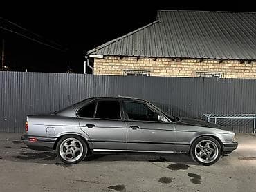 bud e9: BMW 5 series: 1991 г., 2 л, Механика, Бензин, Седан — 4
