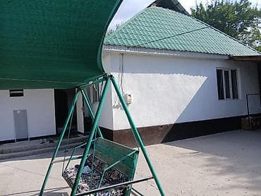 Кара балта шаарынын Новоникалаевка айылында школьная көчөсүнөн үй — 1