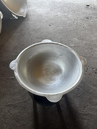 Казан с печью для приготовления на дровах/угле Комплектация: -