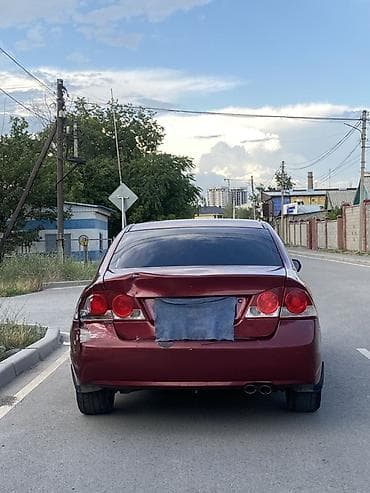 8: Honda Civic: 2007 г., 1.8 л, Автомат, Бензин, Седан — 3