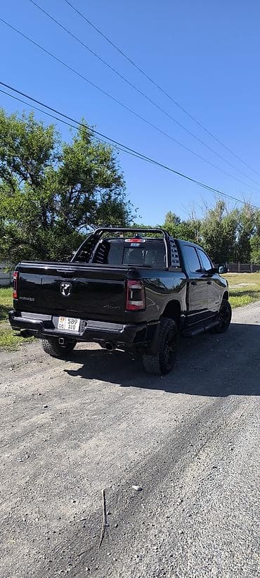 дрон для поля: Dodge Ram 1500: 2020 г., 5.7 л, Автомат, Бензин, Пикап — 4