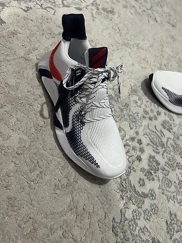 женские кроссовки adidas bounce: Кроссовки Adidas Bounce (арт. CG5584) - Размер: US 9.5 / UK 9 / FR — 4