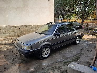 Транспорт: Volkswagen Passat Variant: 1992 г., 1.8 л, Механика, Бензин, Универсал — 7