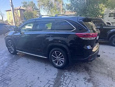 Toyota Highlander: 2019 г., 3.5 л, Бензин, Внедорожник
