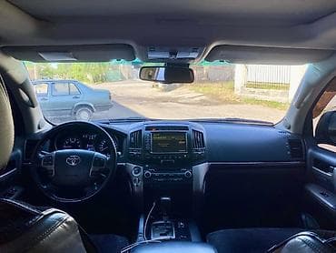 lend cruzer: Toyota Land Cruiser: 2010 г., 4.6 л, Автомат, Бензин, Внедорожник — 6