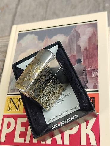 Личные вещи: Оригинальная зажигалка Zippo Painted Floral (США) Продается — 3