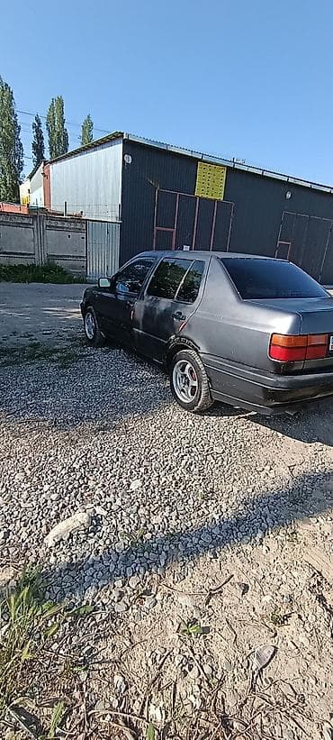lite ace: Volkswagen Vento: 1993 г., 1.8 л, Механика, Бензин, Седан — 3